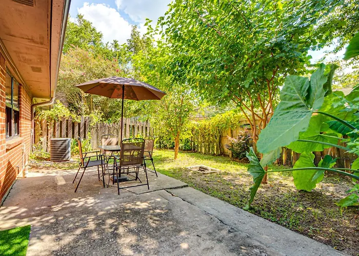 Group-friendly 5 Mi To Dtwn Tallahassee! Apartment